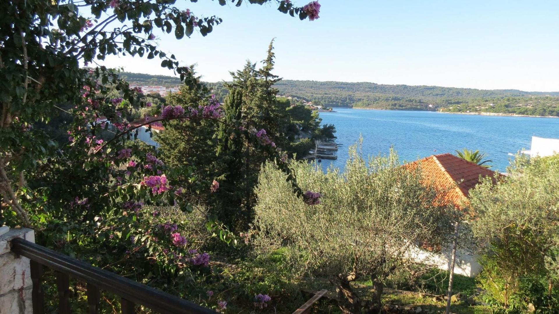 Apartments Janja - Terrace Sea View Nečujam Exterior foto